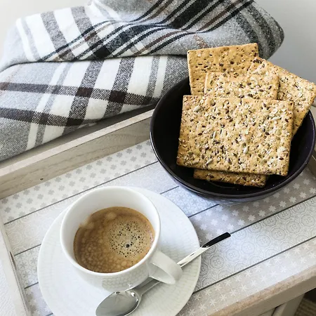 Lugaris Apartament *